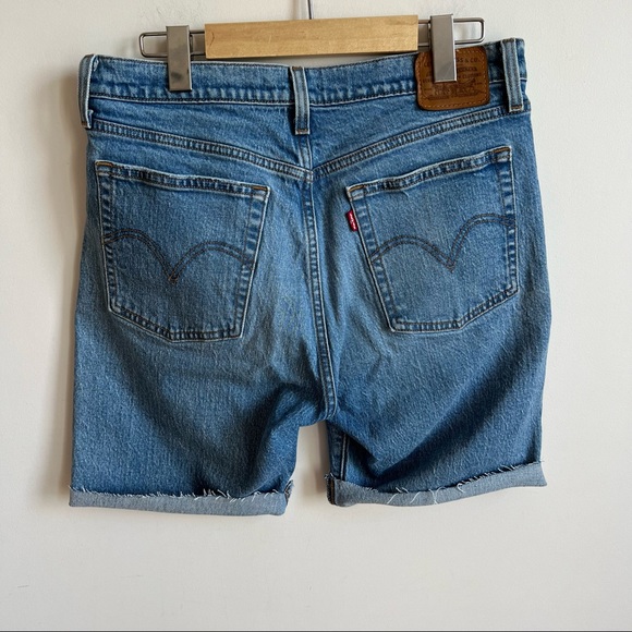 Levi’s Premium Wedgie Fit High Waist Jeans Shorts Size 30 Distressed Raw Hem - Picture 10 of 14